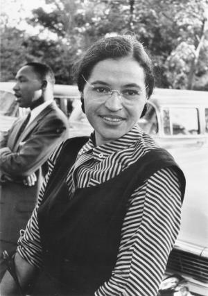 Rosa Parks et Martin Luther King.<br>Photo : USIA / U.S. Information Agency Record Group 306.