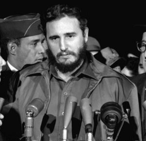 Fidel Castro à son arrivée à l'aéroport Washington D.C. en avril 1959